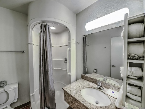 Motel 6-Colorado Springs, CO image 3