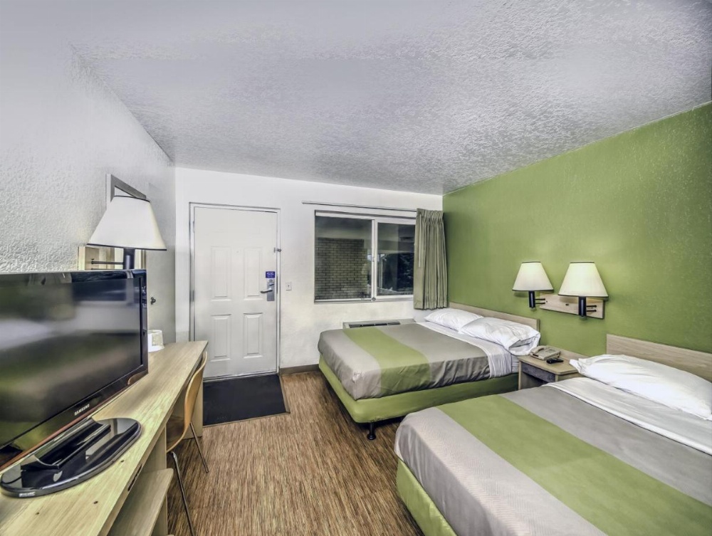 Motel 6-Colorado Springs, CO